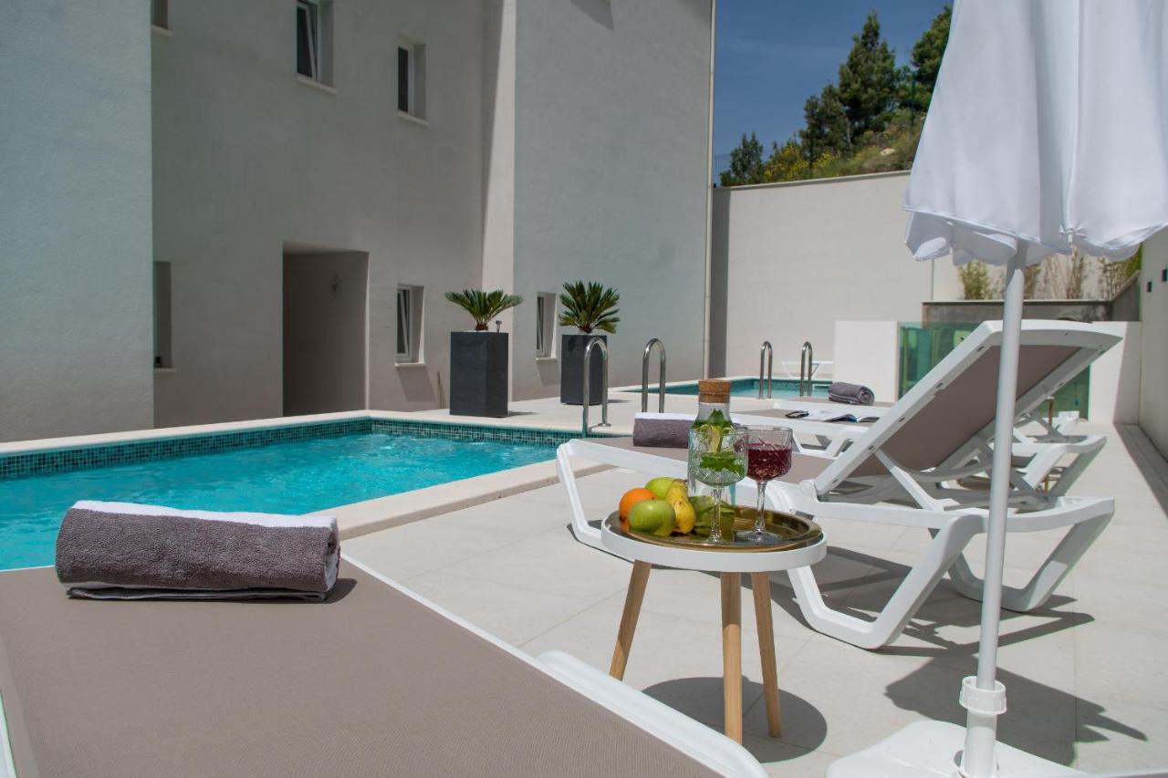 Apartment New -150m2 Penthouse With Shared Pool - Smaragd *