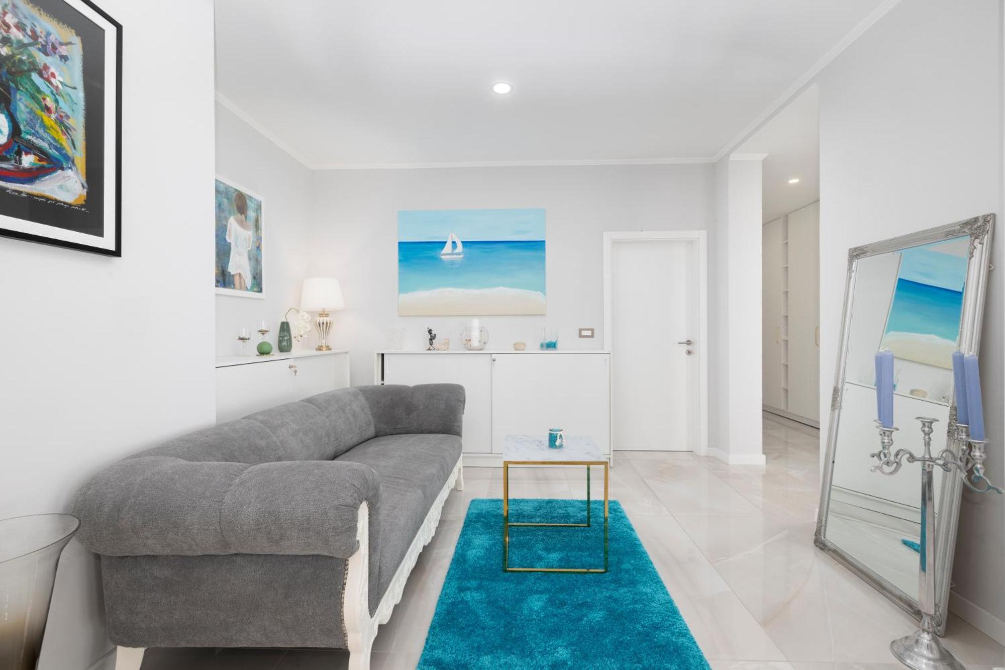 New -150m2 Penthouse With Shared Pool - Smaragd Apartment Makarska